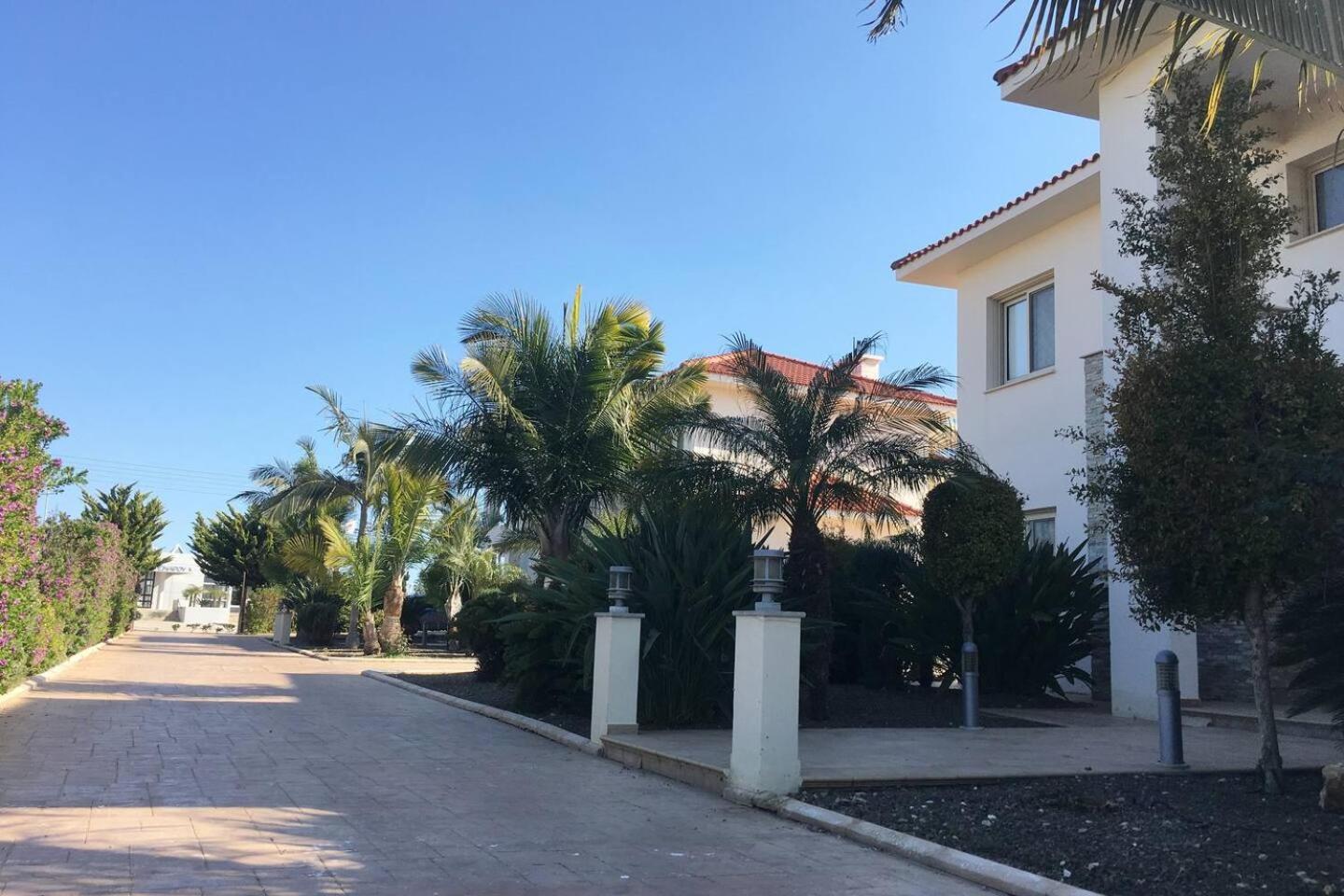 Orchard Blossom Private Villa With Pool Phrenaros Екстер'єр фото