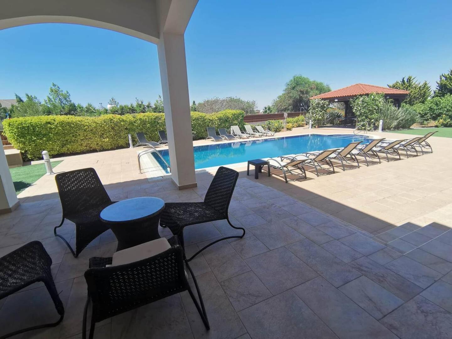 Orchard Blossom Private Villa With Pool Phrenaros Екстер'єр фото