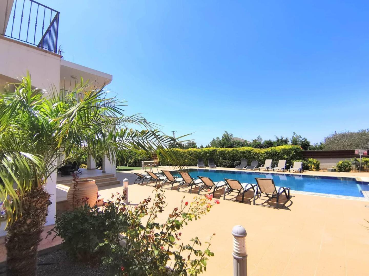 Orchard Blossom Private Villa With Pool Phrenaros Екстер'єр фото