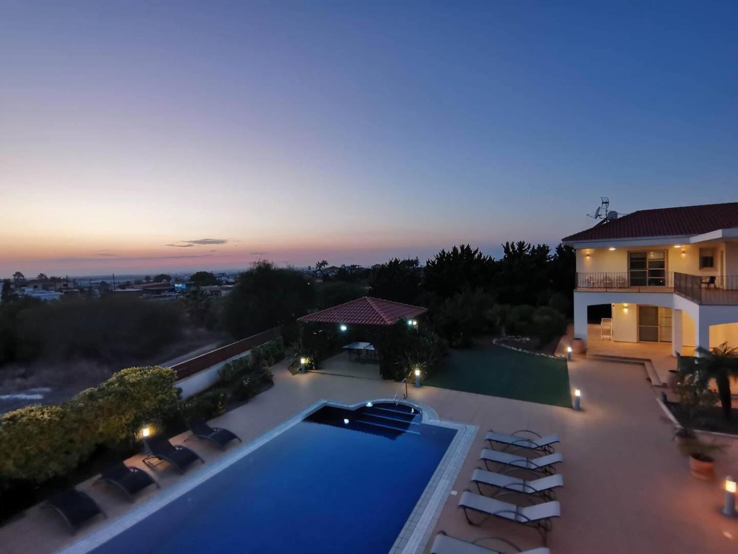 Orchard Blossom Private Villa With Pool Phrenaros Екстер'єр фото