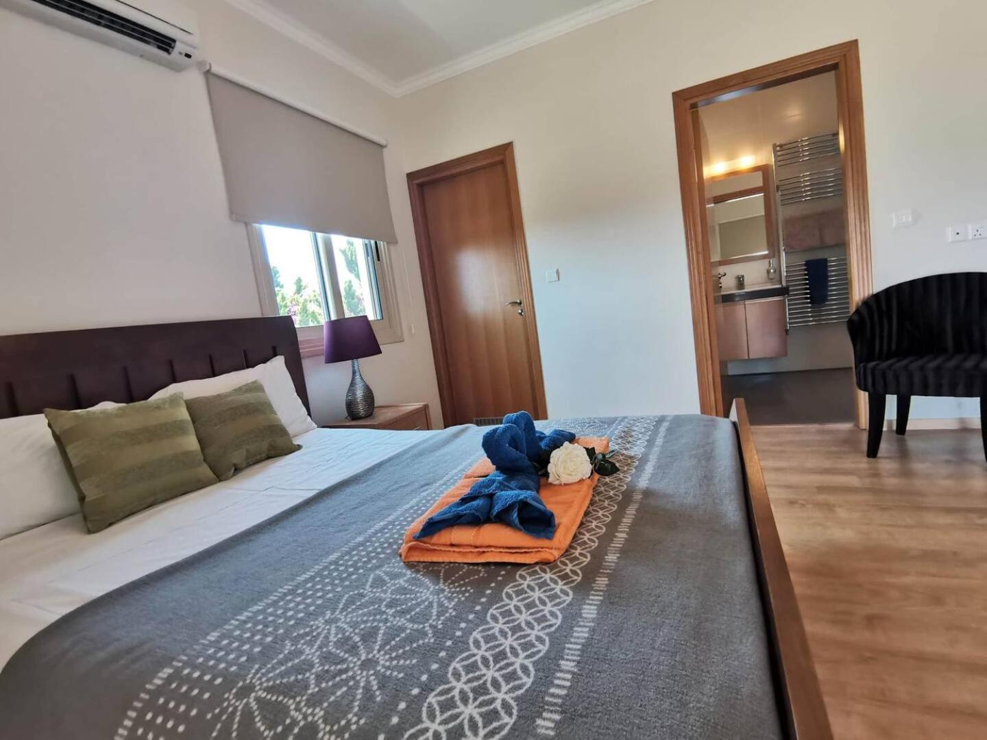 Orchard Blossom Private Villa With Pool Phrenaros Екстер'єр фото