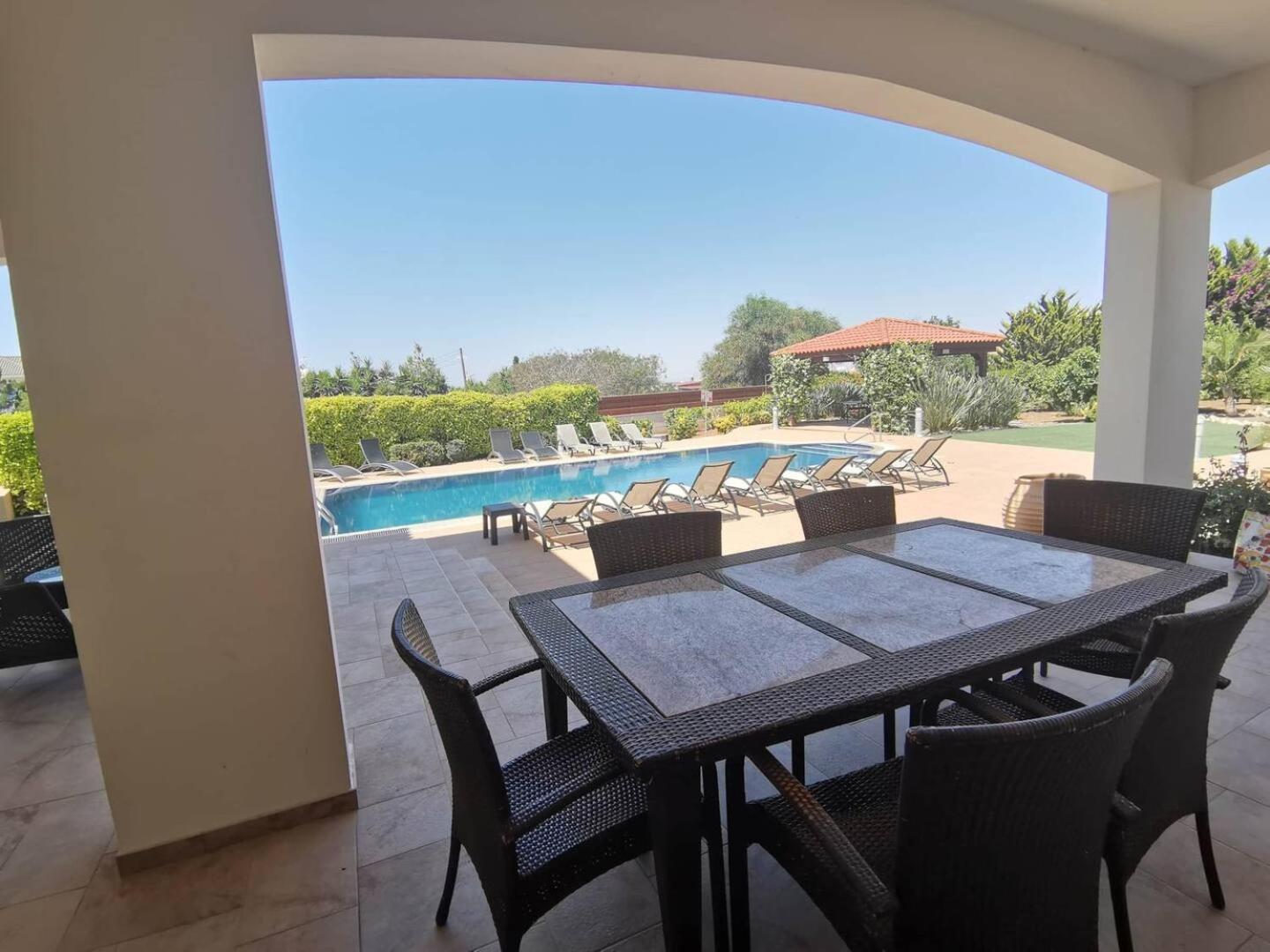 Orchard Blossom Private Villa With Pool Phrenaros Екстер'єр фото