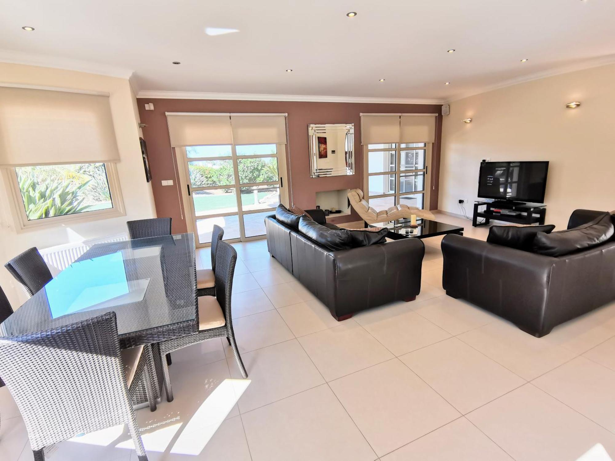 Orchard Blossom Private Villa With Pool Phrenaros Екстер'єр фото
