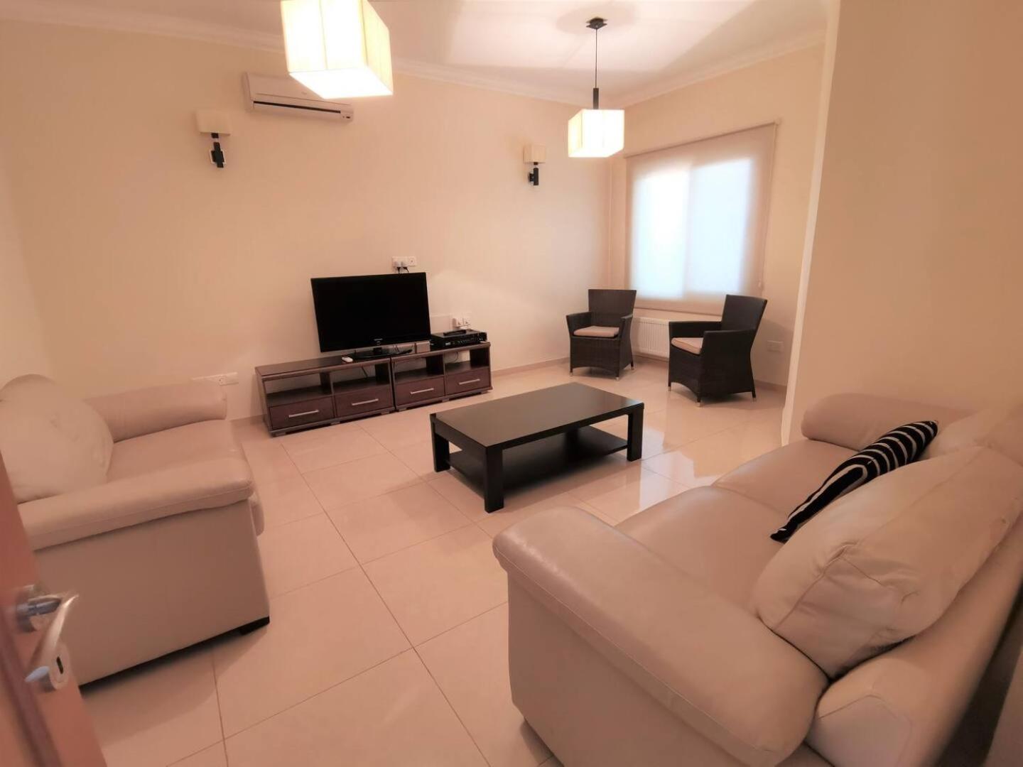Orchard Blossom Private Villa With Pool Phrenaros Екстер'єр фото