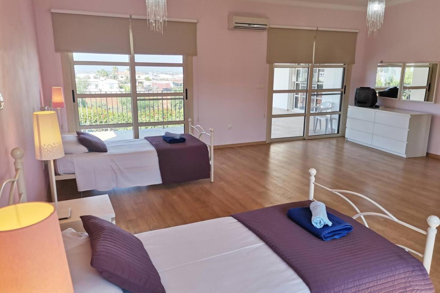Orchard Blossom Private Villa With Pool Phrenaros Екстер'єр фото
